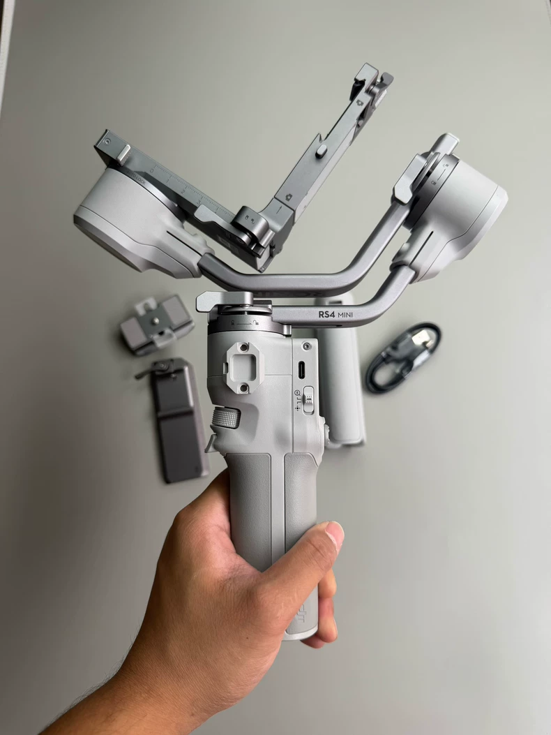 DJI RS 4 Mini Gimbal