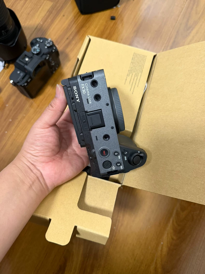 SONY FX30