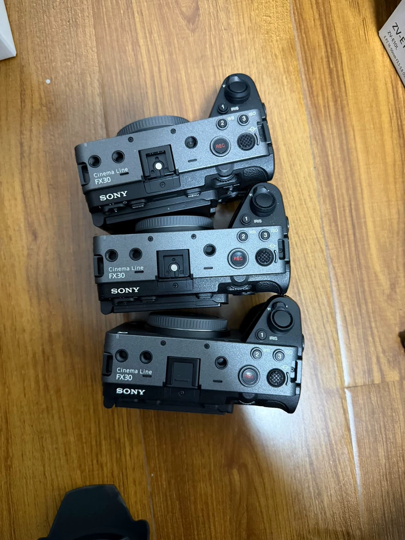 SONY FX30