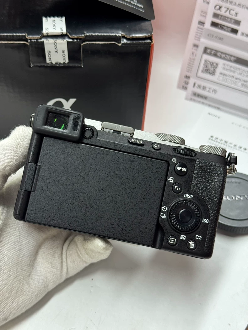 SONY A7C 11