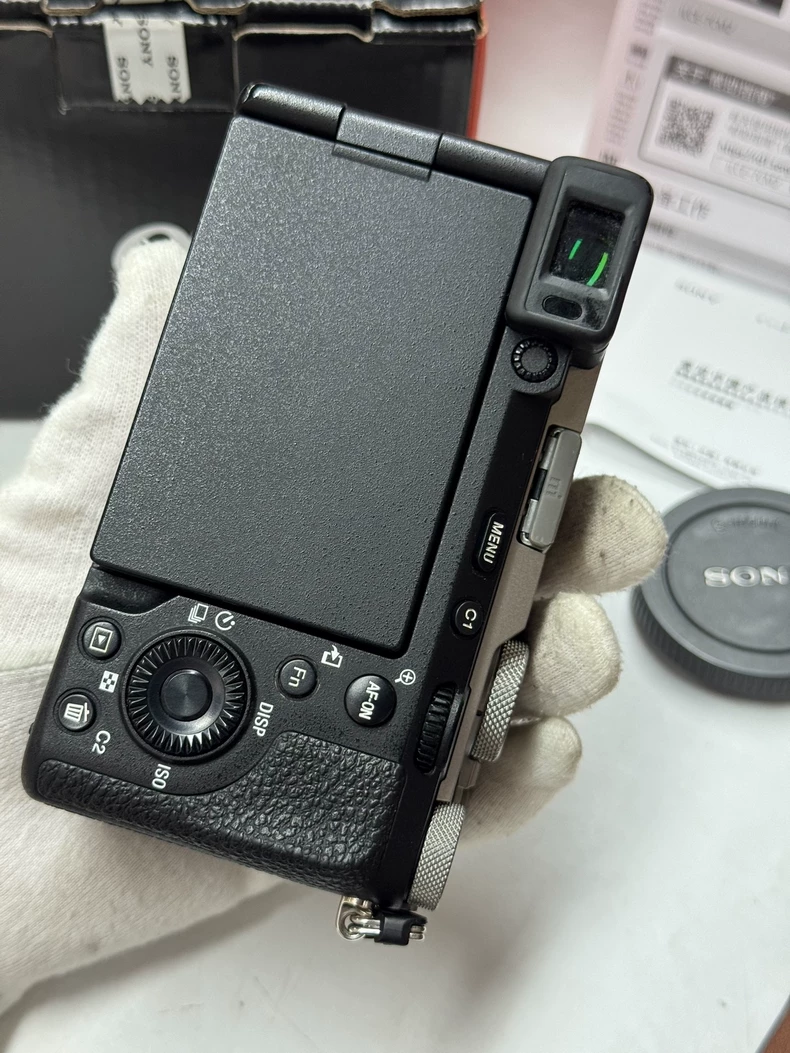 SONY A7C 11