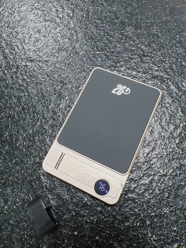 Wireless Power Bank