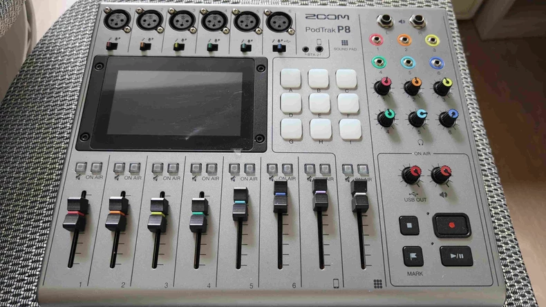 ZOOM PODTRAK P8