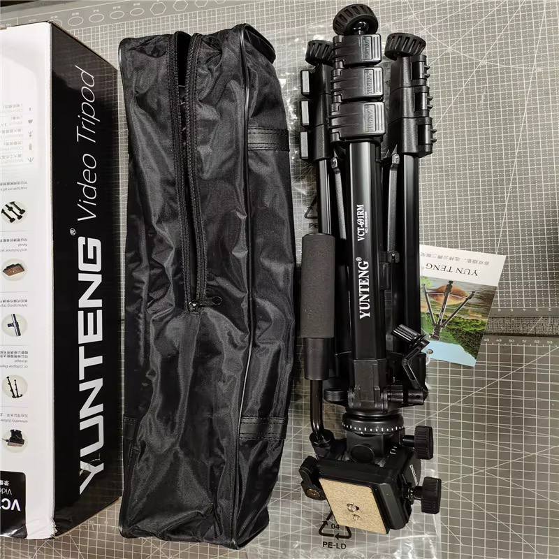 Tripod for DSLR Cameras
